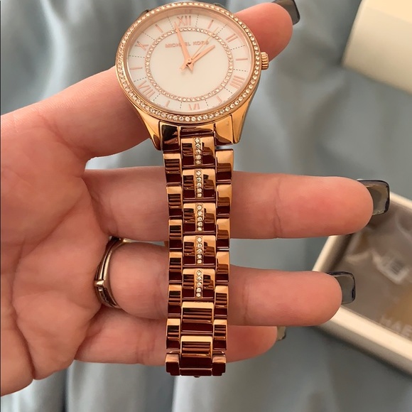 Michael Kors watch - Picture 4 of 8